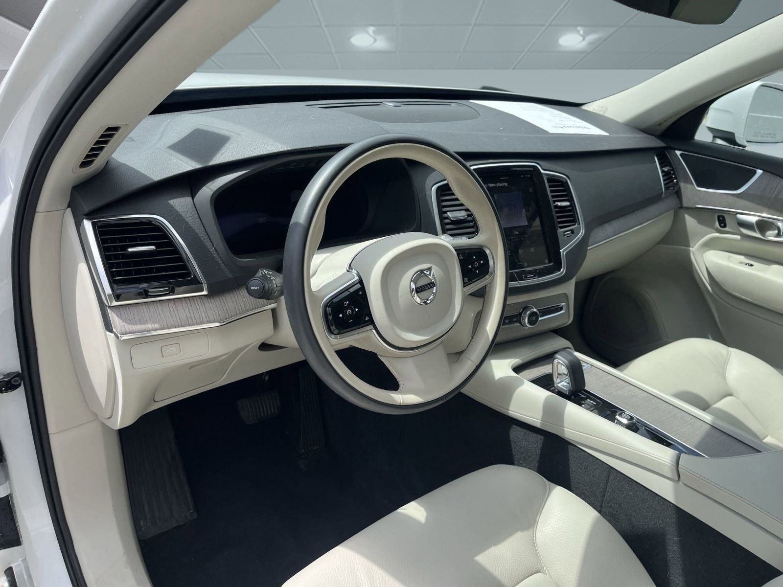 2024 Volvo XC90 AWD Plus photo 3