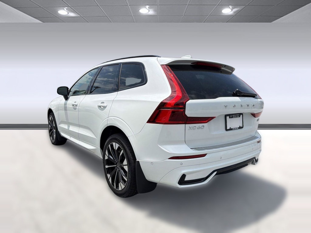 New 2026 Volvo XC60 B5 Plus SUV
