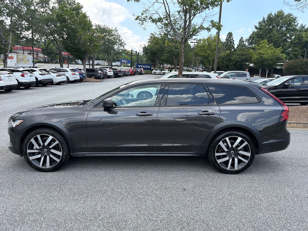 Certified 2025 Volvo V90 Cross Country B6 Ultra Wagon
