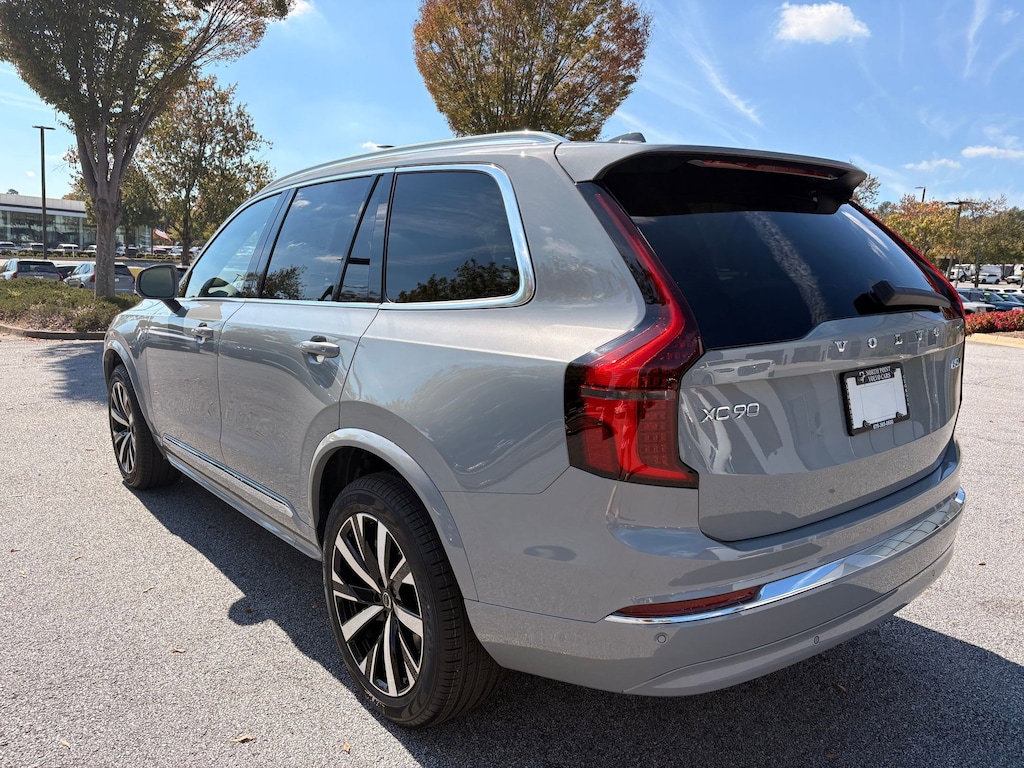 New 2026 Volvo XC90 B5 Core 7 Passenger SUV