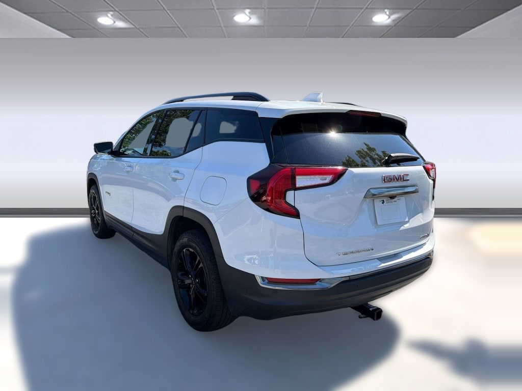 Used 2022 GMC Terrain AT4 SUV