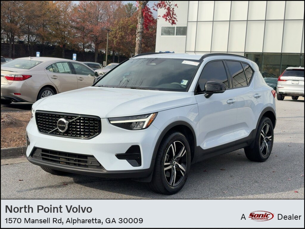 Certified 2024 Volvo XC40 B5 Core B5 AWD Core Bright Theme