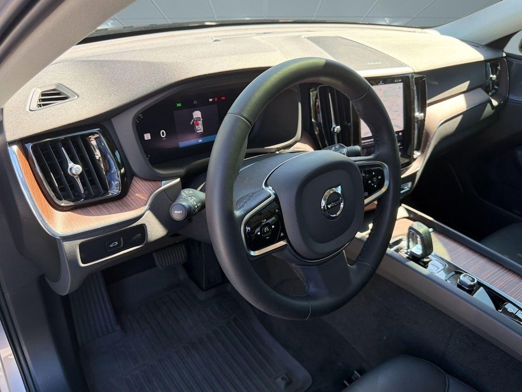 Certified 2024 Volvo XC60 B5 Plus SUV