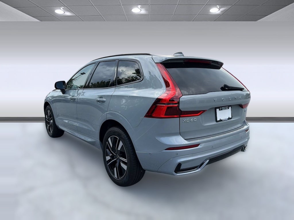 New 2026 Volvo XC60 B5 Plus SUV