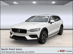 2026 Volvo V60 Cross Country B5 Ultra Wagon