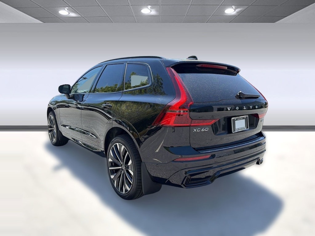 New 2026 Volvo XC60 B5 Ultra SUV
