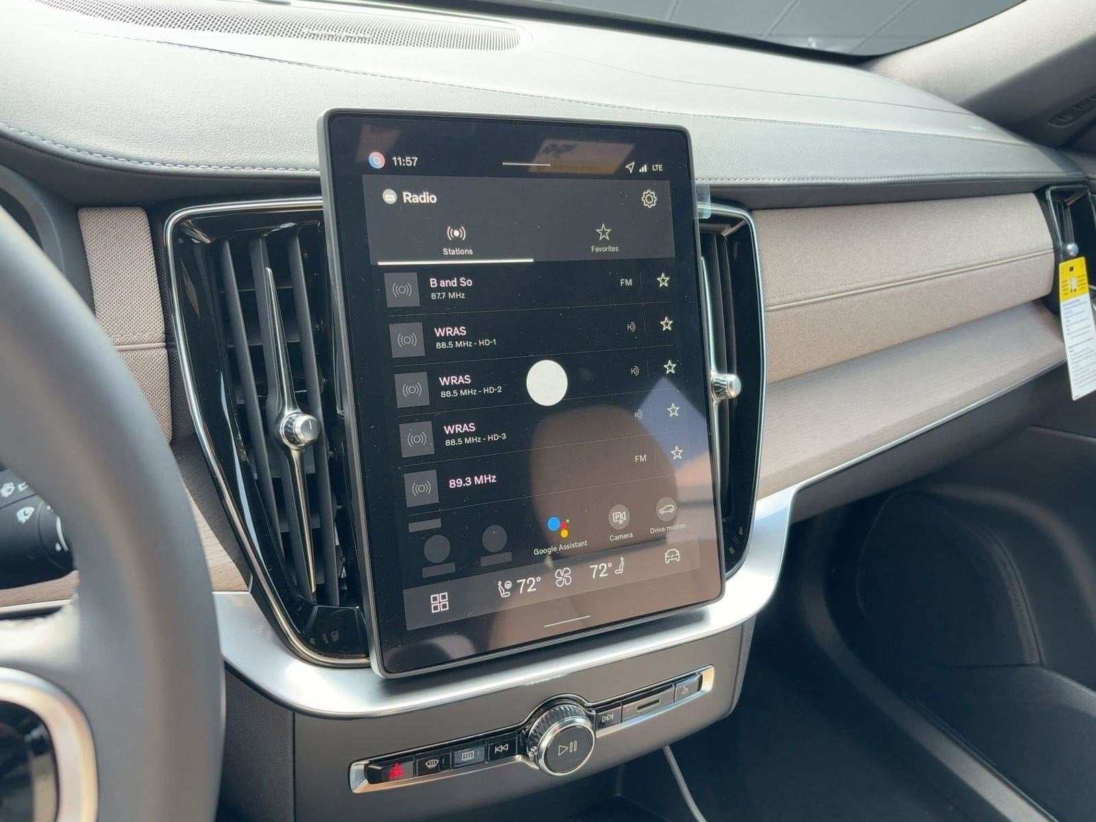 2026 Volvo XC90 Plus - Photo 24