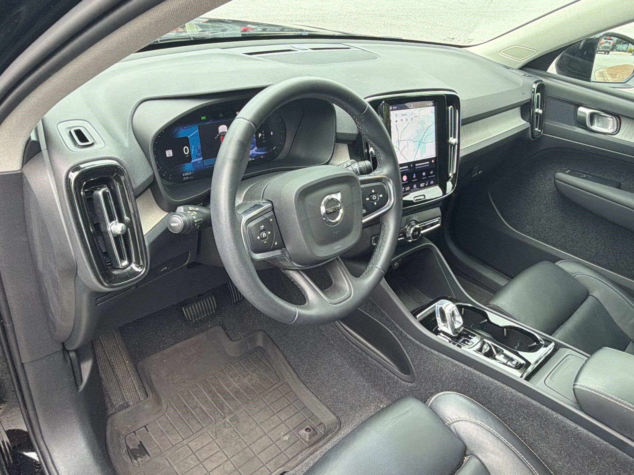 XC40 B5 Plus SUV