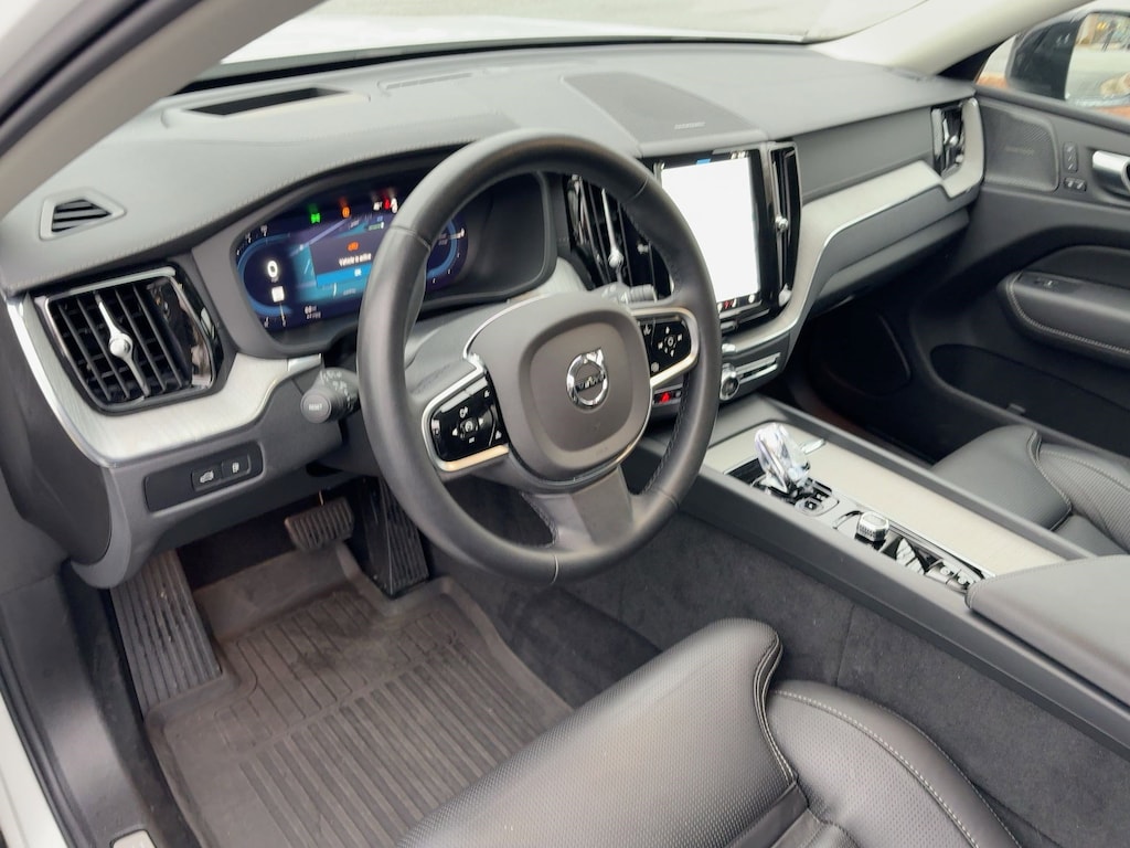 Certified 2025 Volvo XC60 Plug-In Hybrid Ultra T8 AWD Ultra