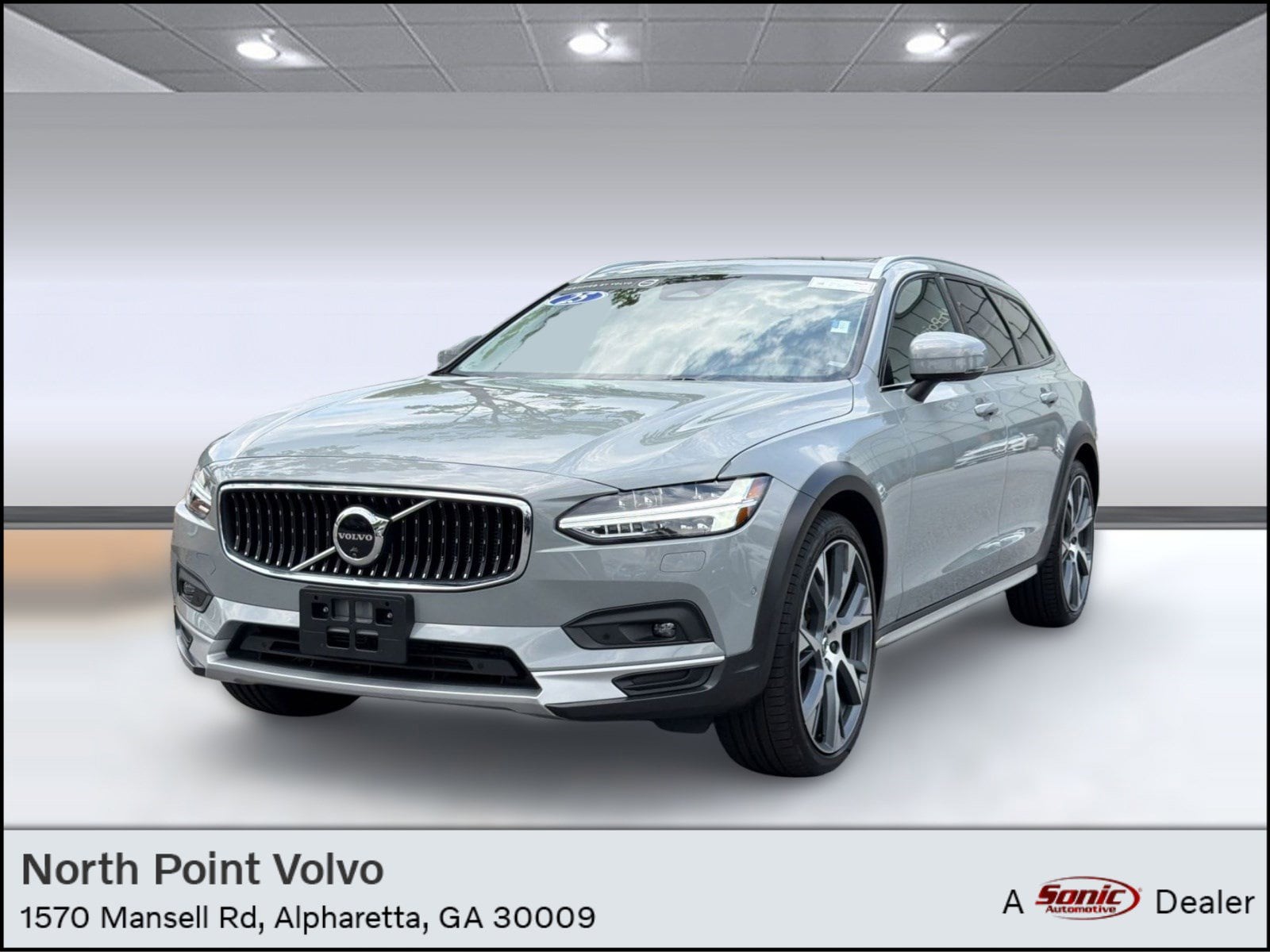 2025 Volvo V90 Cross Country B6 Ultra AWD's photo