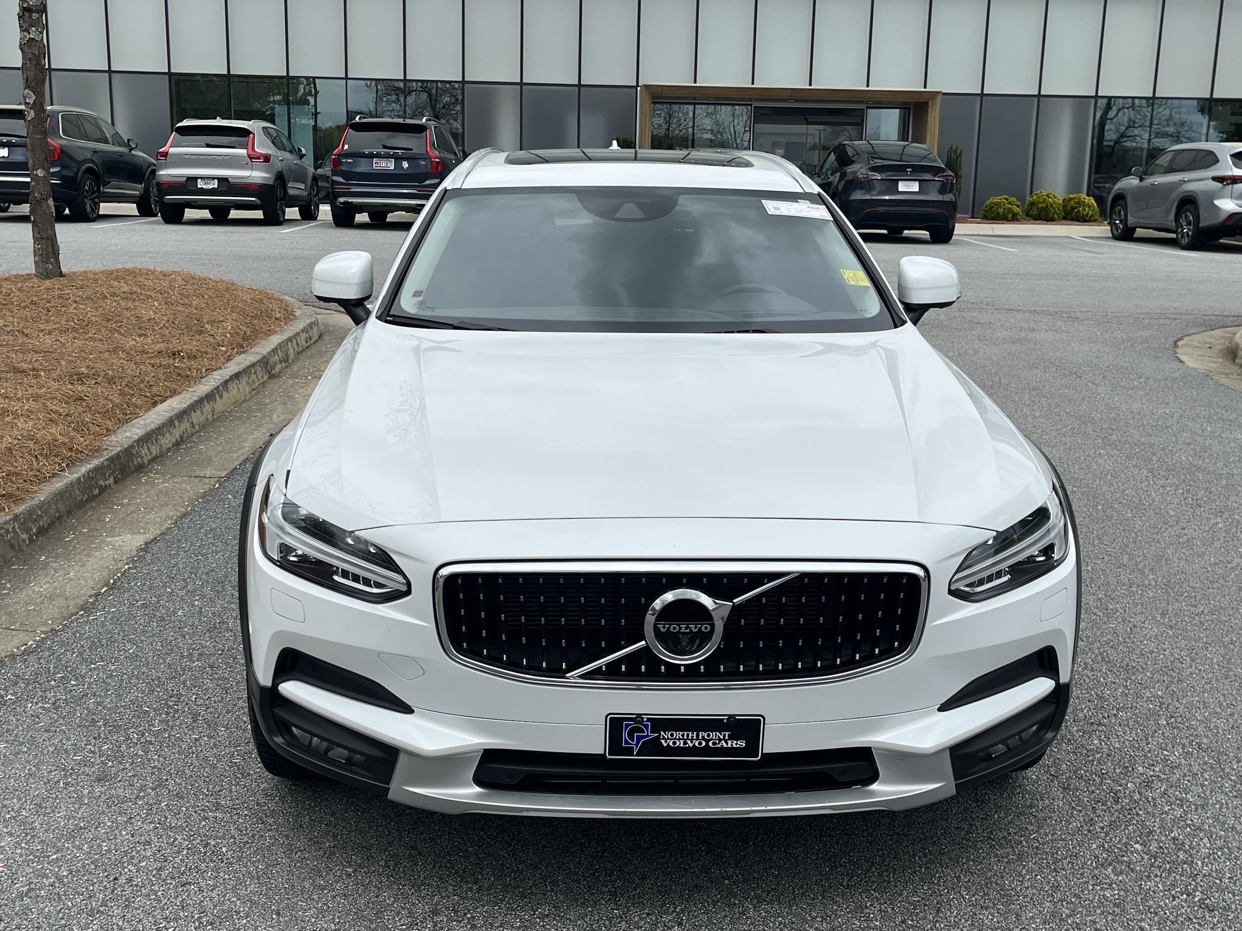 Used 2019 Volvo V90 Cross Country Base with VIN YV4102NK3K1084352 for sale in Alpharetta, GA