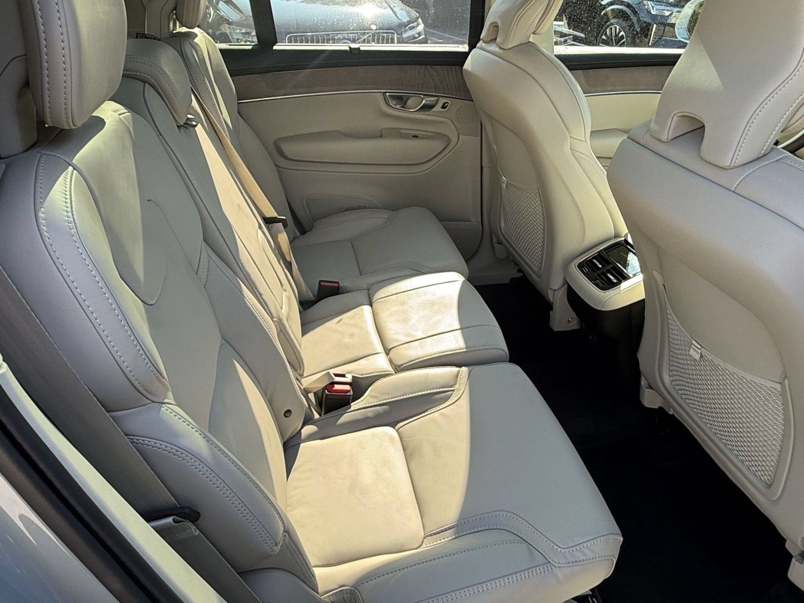 2026 Volvo XC90 Ultra - Photo 27