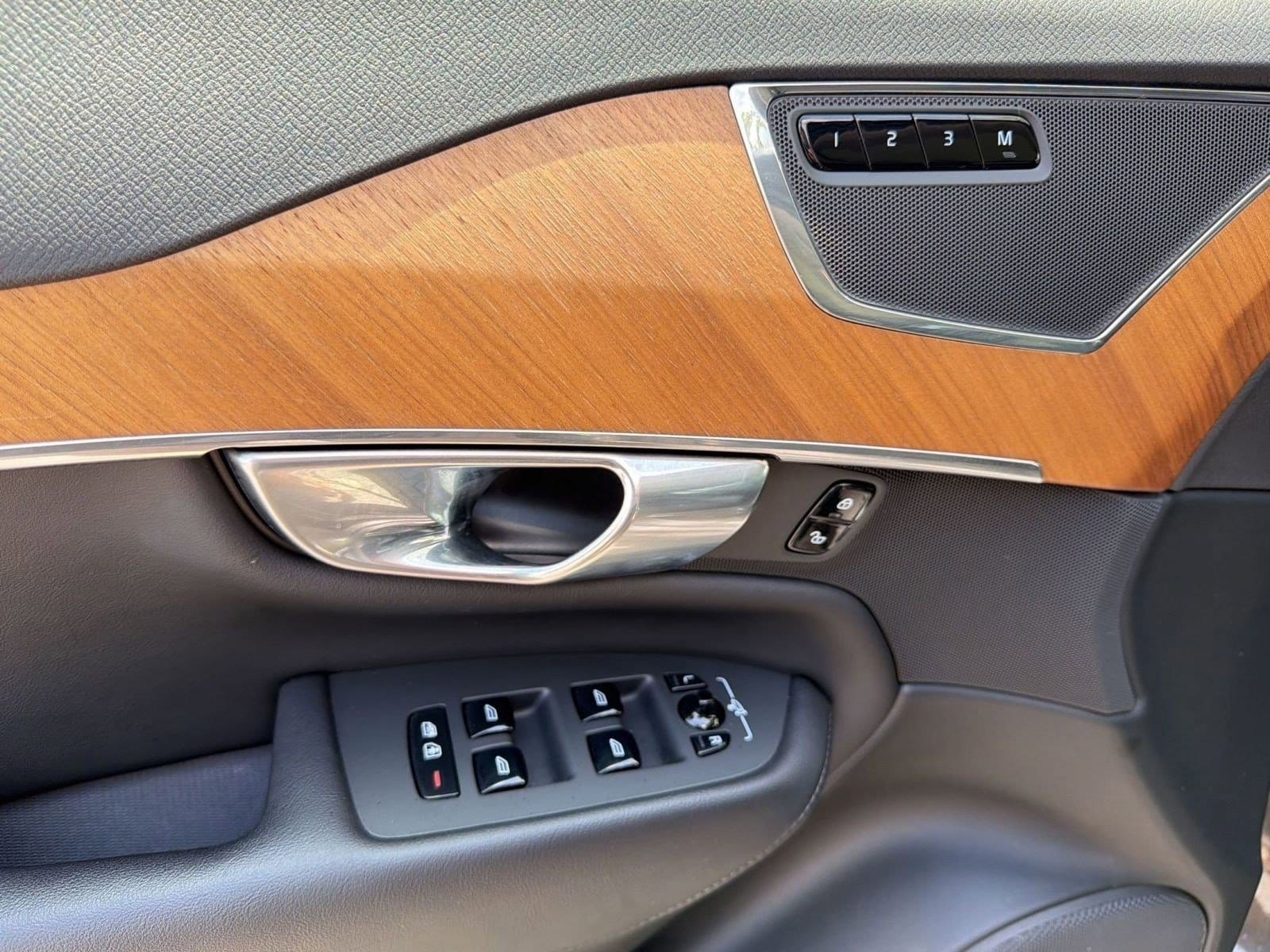 2023 Volvo XC90 Plus - Photo 13