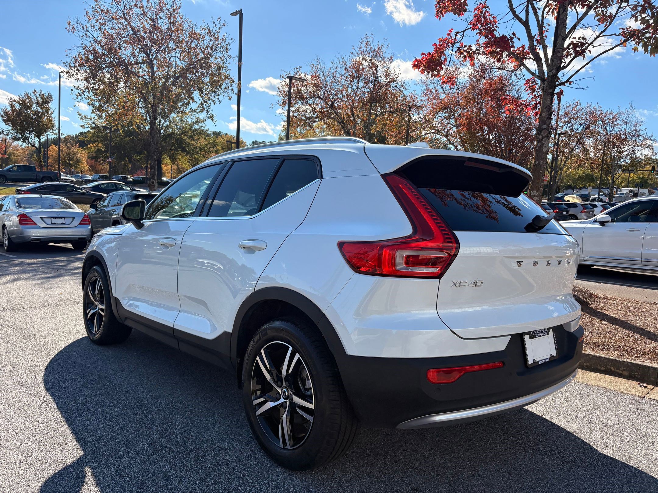 2025 Volvo XC40 AWD Core photo 3