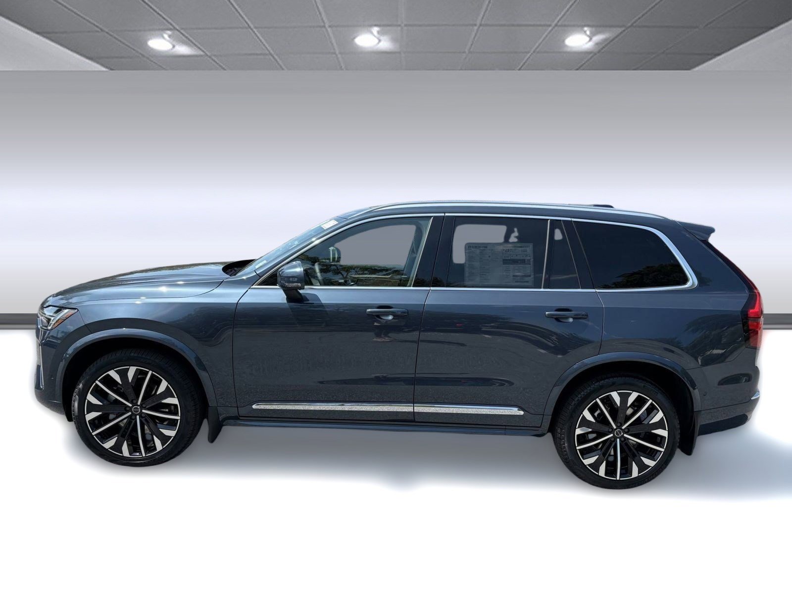 2026 Volvo XC90 Plus photo 2