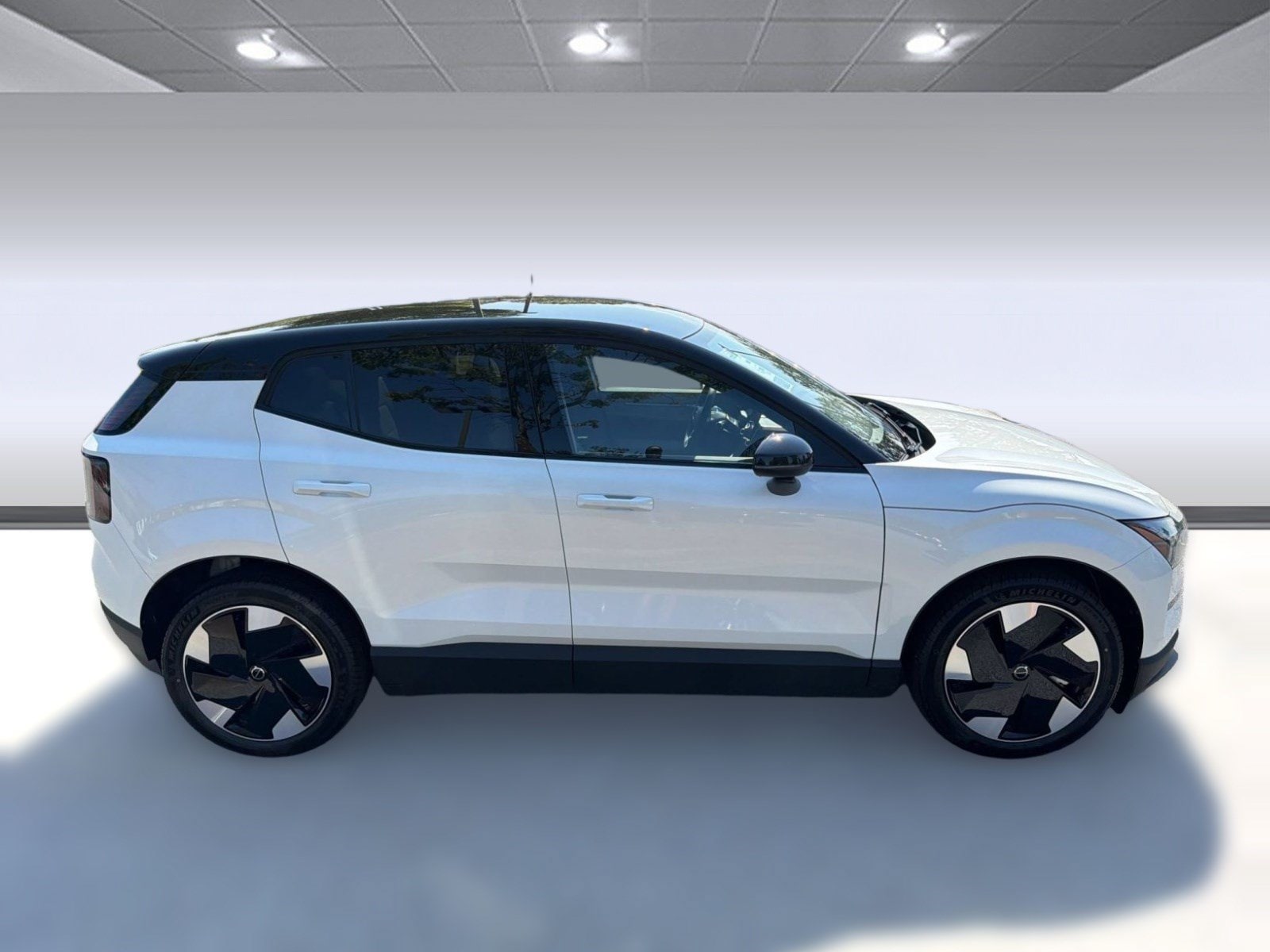EX30 Twin Motor Plus SUV