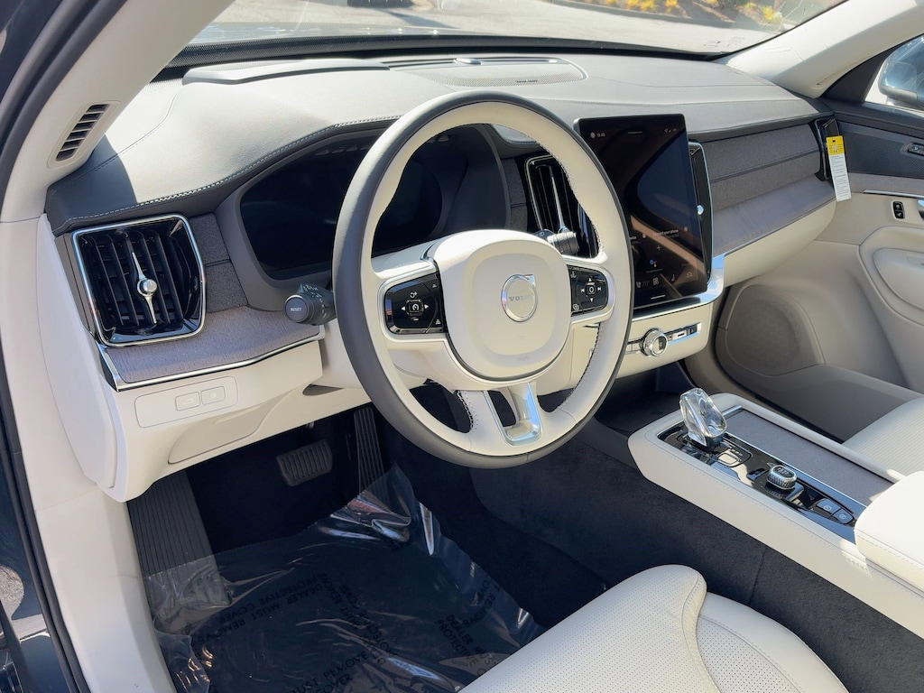 New 2026 Volvo XC90 plug-in hybrid T8 Ultra 7-Seater SUV