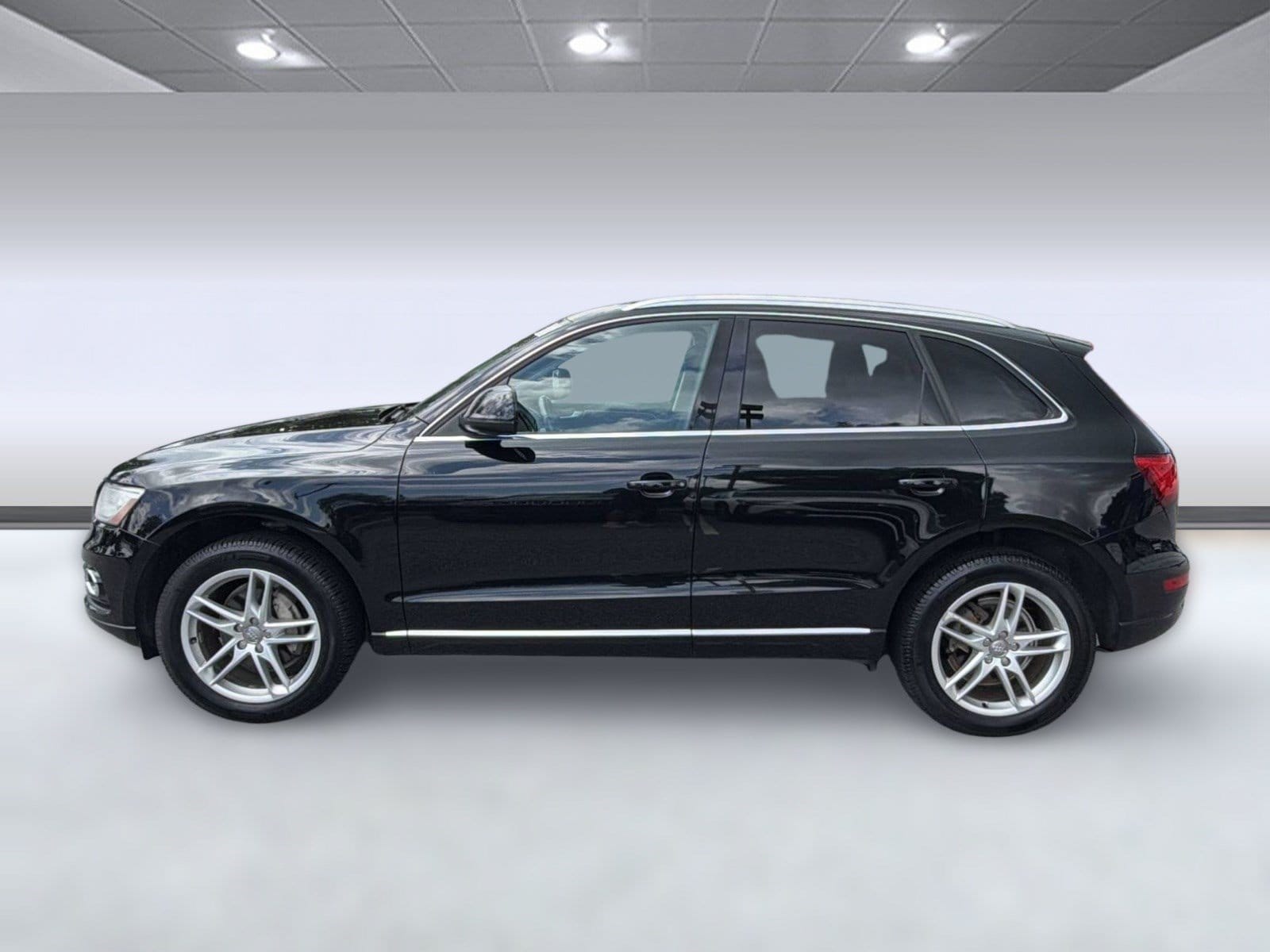 Used 2014 Audi Q5 Premium with VIN WA1LFAFP7EA082861 for sale in Alpharetta, GA