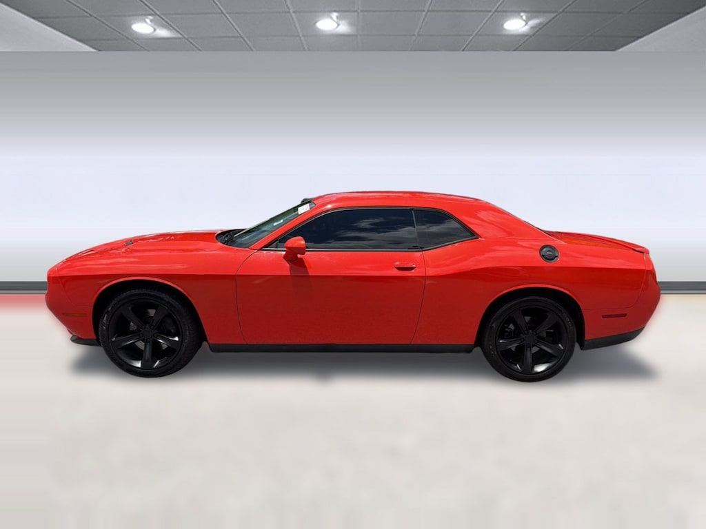 Used 2016 Dodge Challenger SXT Coupe