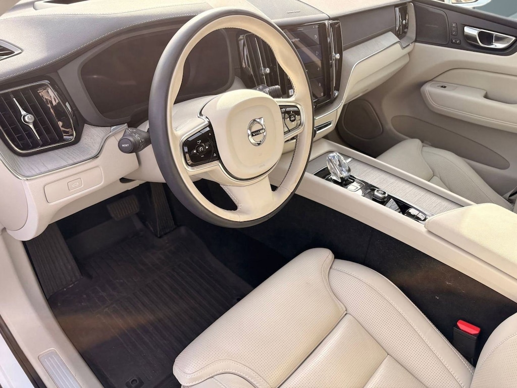 Used 2023 Volvo XC60 B5 Ultimate B5 AWD Ultimate Bright Theme