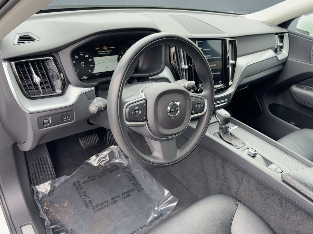 Used 2018 Volvo XC60 T5 Momentum T5 AWD Momentum