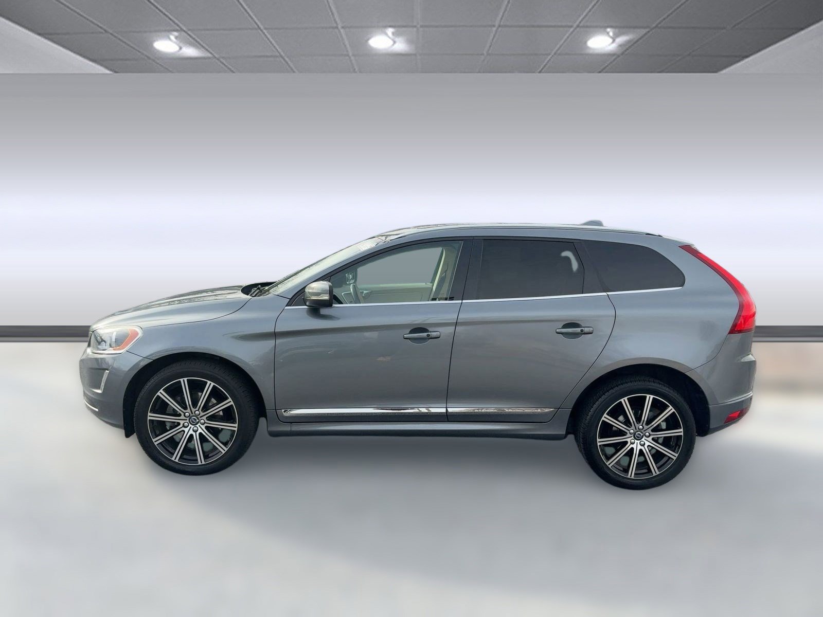 Used 2016 Volvo XC60 Premier with VIN YV440MDK5G2786071 for sale in Alpharetta, GA