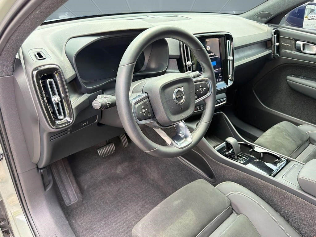 Certified 2023 Volvo C40 Recharge Pure Electric Ultimate SUV
