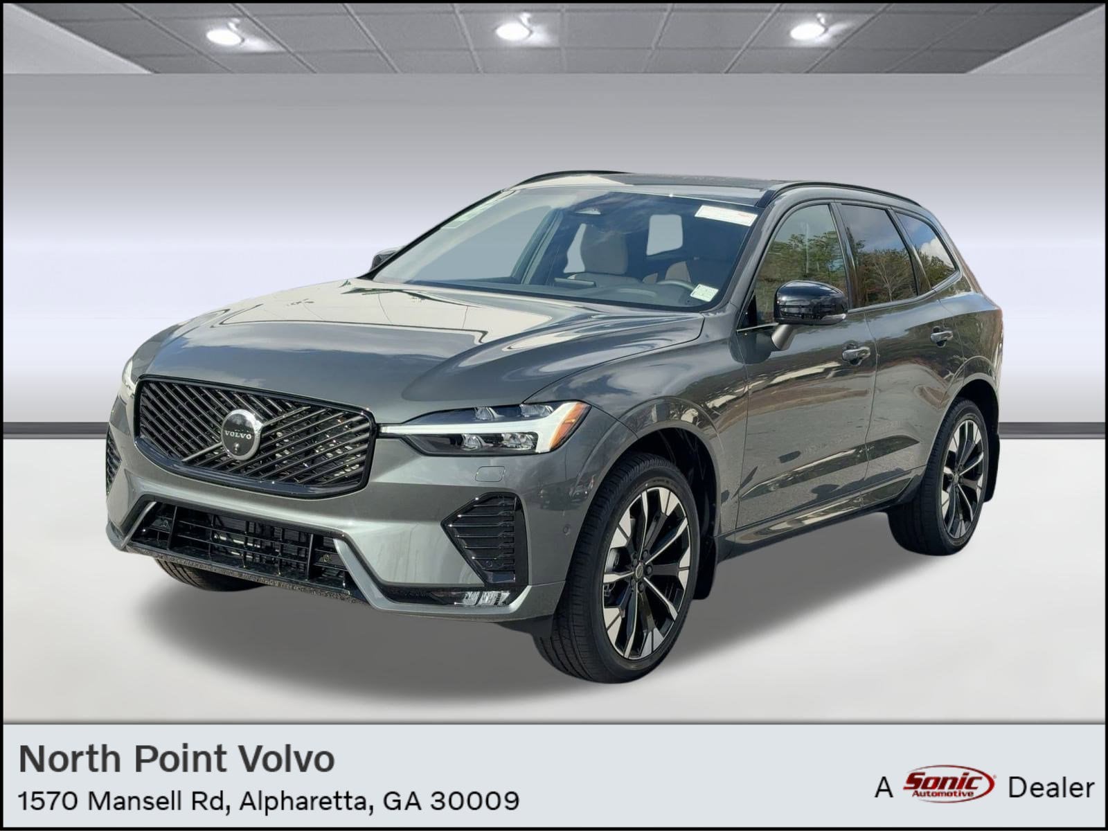 2026 Volvo XC60 Plus's photo