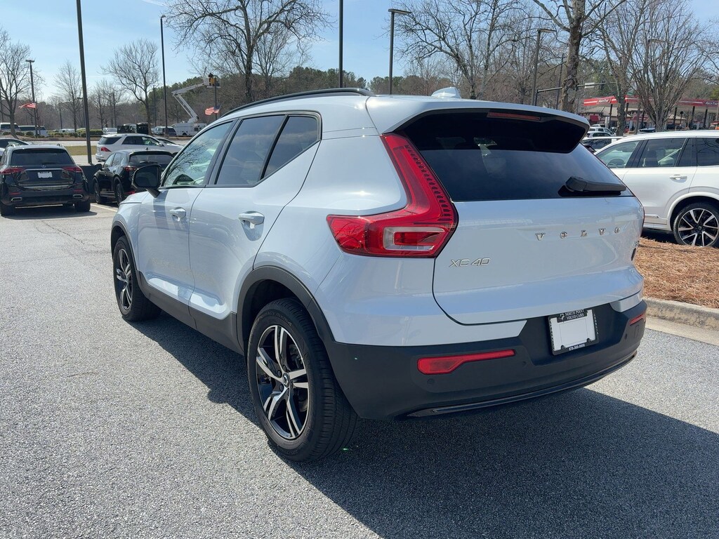 Used 2024 Volvo XC40 B5 Core B5 AWD Core Bright Theme