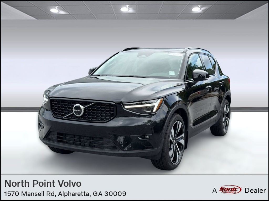 New 2026 Volvo XC40 B5 Plus SUV
