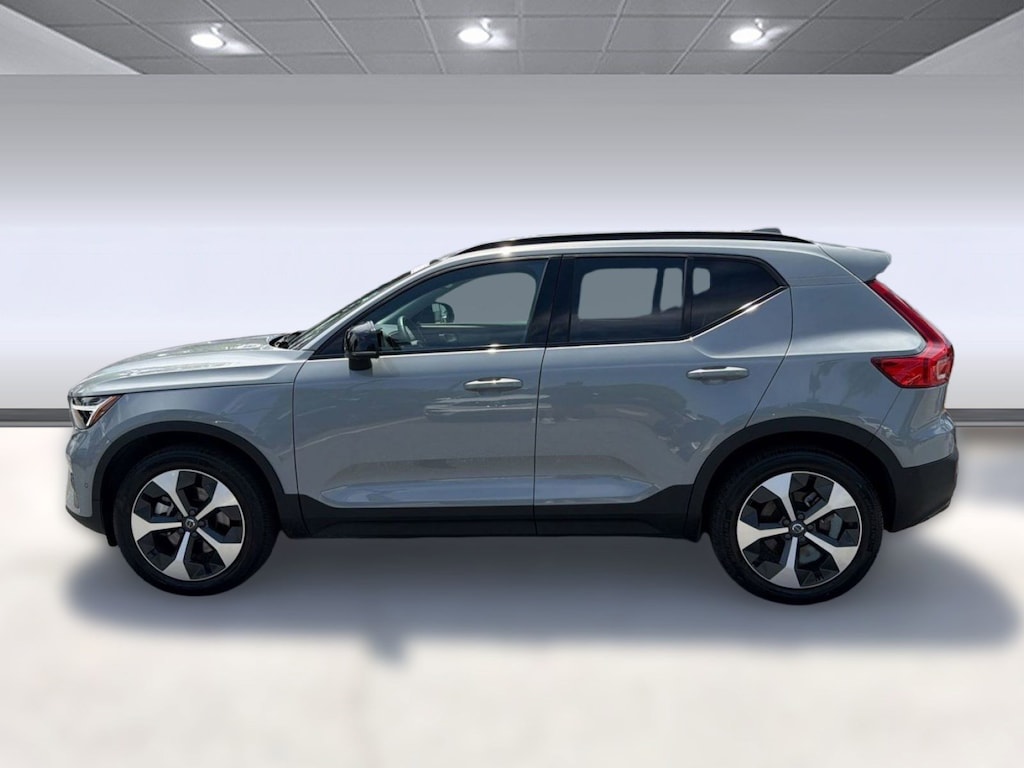 Certified 2026 Volvo XC40 B5 Plus SUV