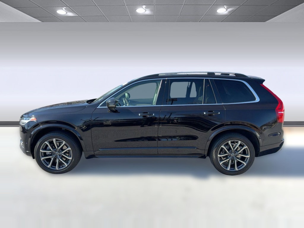 Used 2018 Volvo XC90 T5 Momentum 7 Passenger T5 FWD 7-Passenger Momentum