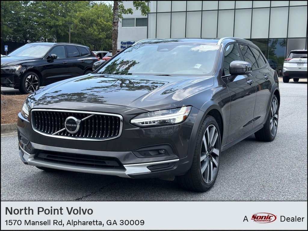 Certified 2025 Volvo V90 Cross Country B6 Ultra Wagon