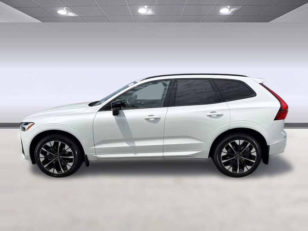 New 2026 Volvo XC60 B5 Plus SUV