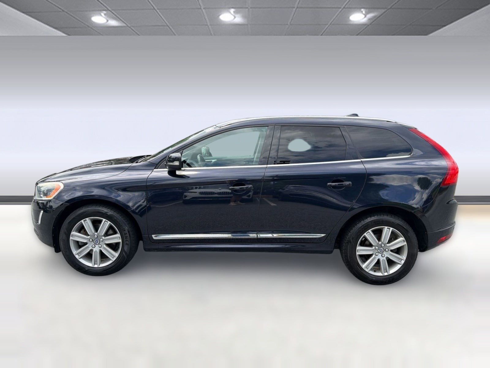 Used 2017 Volvo XC60 T5 Inscription with VIN YV440MRU0H2011849 for sale in Alpharetta, GA