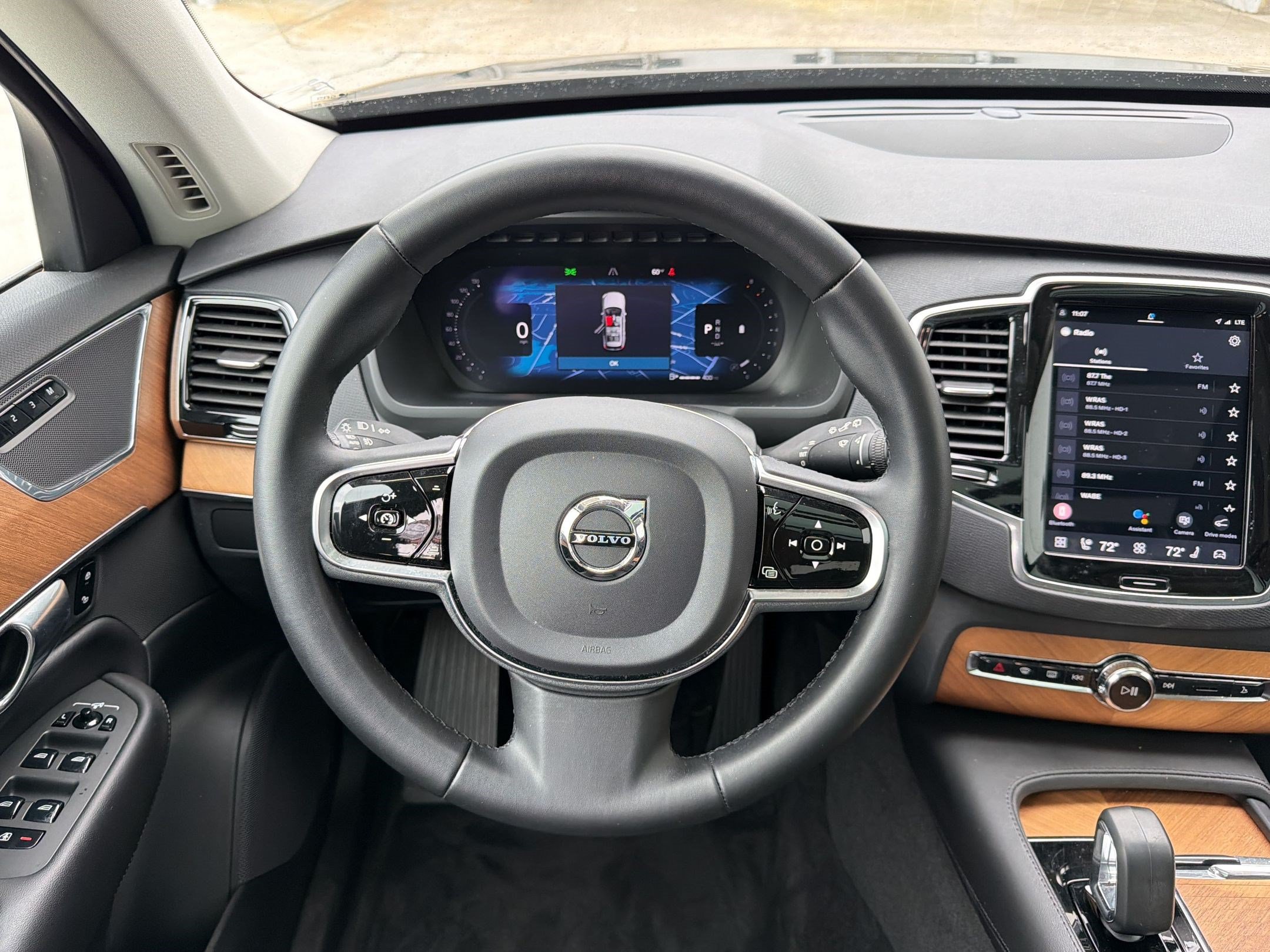 2023 Volvo XC90 Plus - Photo 27
