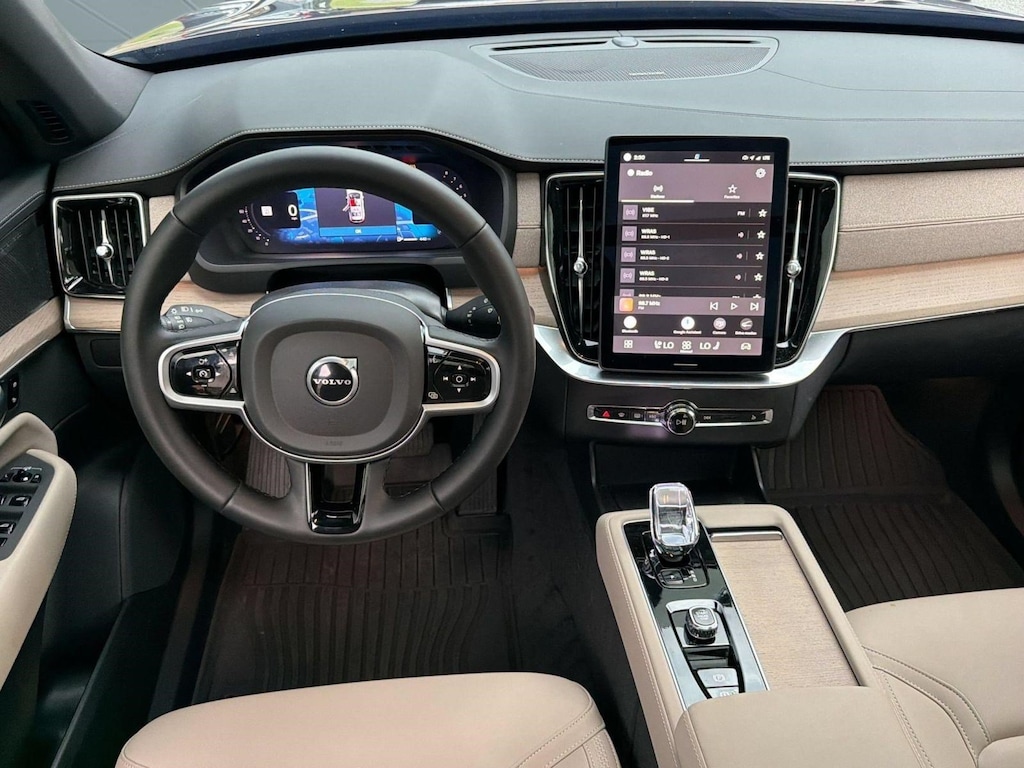 Certified 2025 Volvo XC90 B5 Plus 6 Passenger (2025.5) SUV