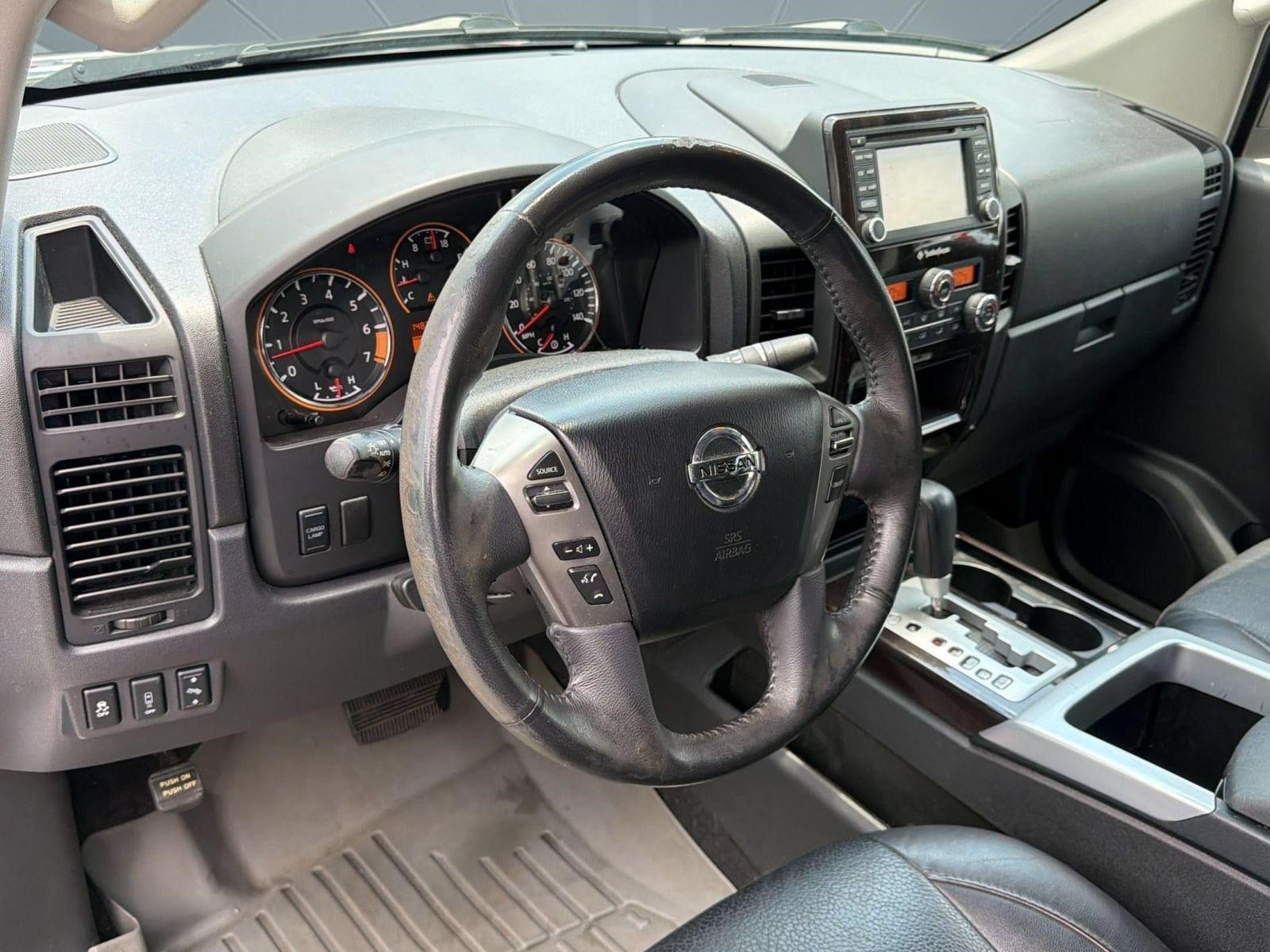 Titan SL Truck Crew Cab