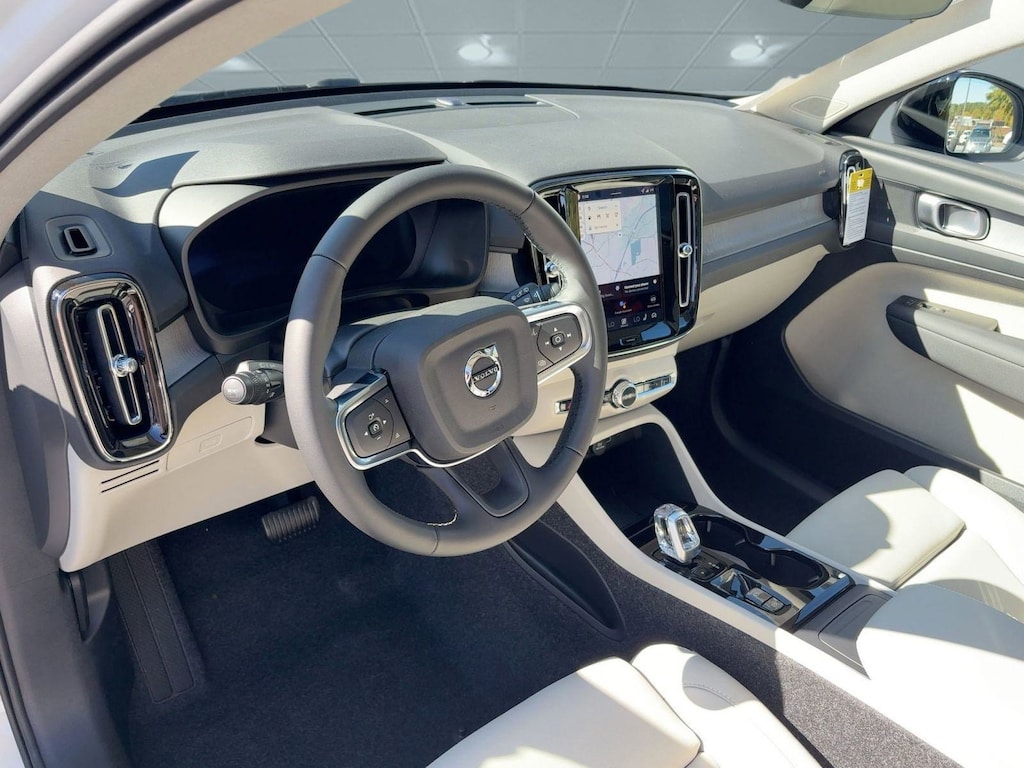 New 2026 Volvo XC40 B5 Plus SUV