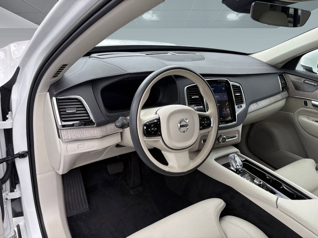 Certified 2024 Volvo XC90 B6 Ultimate 7 Passenger B6 AWD Ultimate Bright Theme 7P