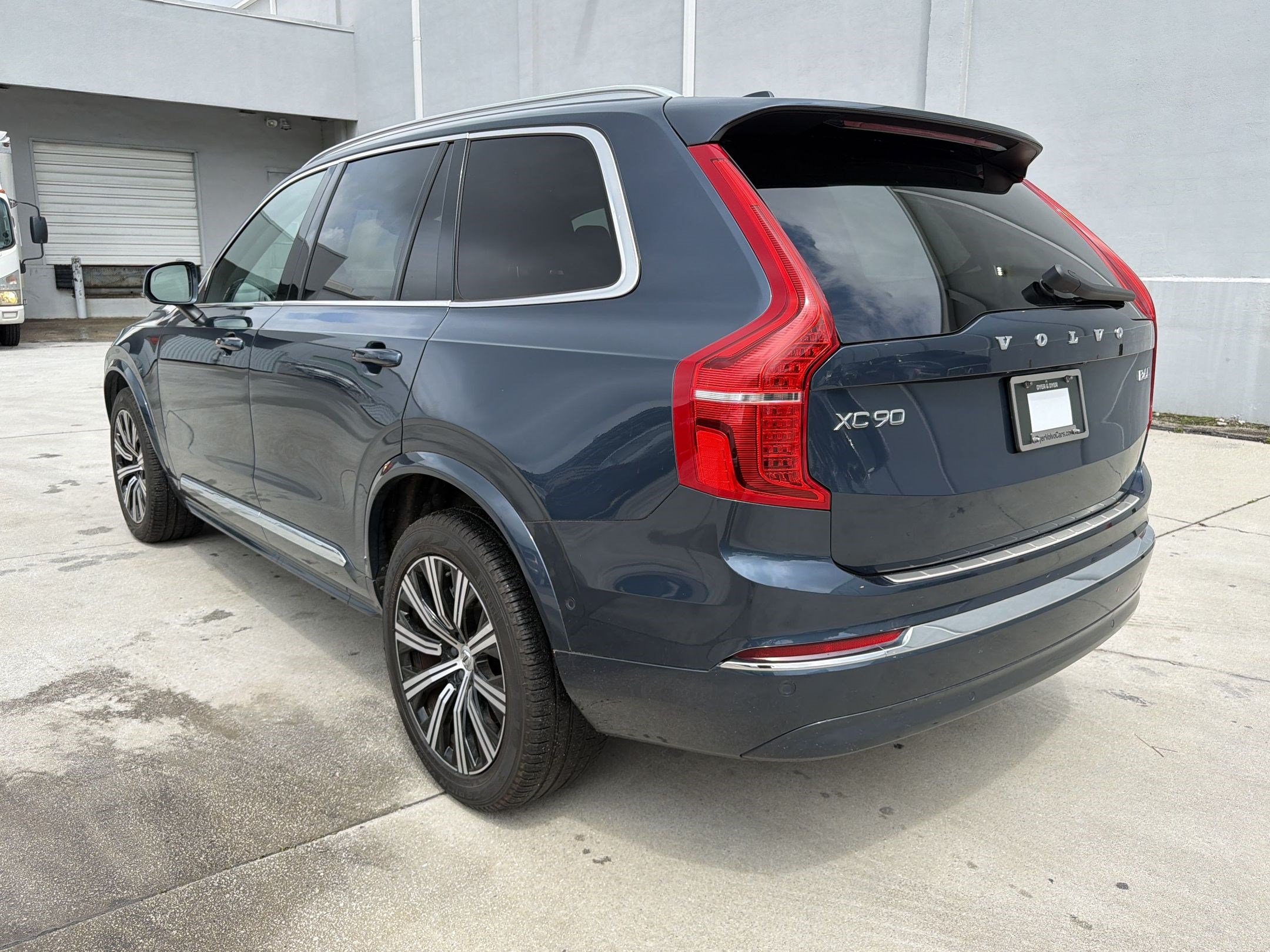 XC90 B6 Plus 7 Passenger SUV