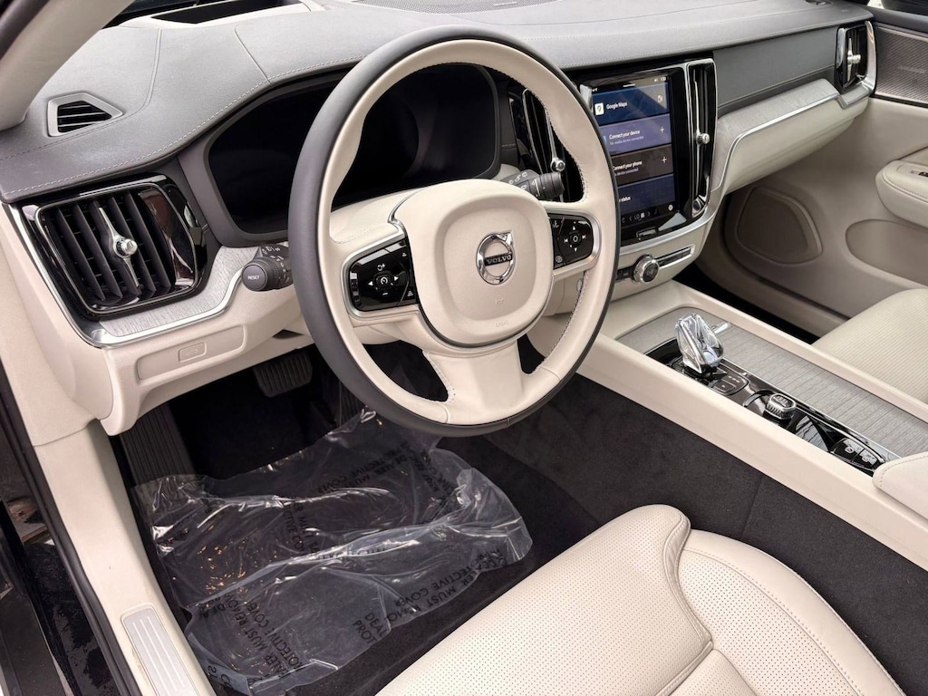 Certified 2025 Volvo V60 Cross Country B5 Ultra B5 AWD Ultra