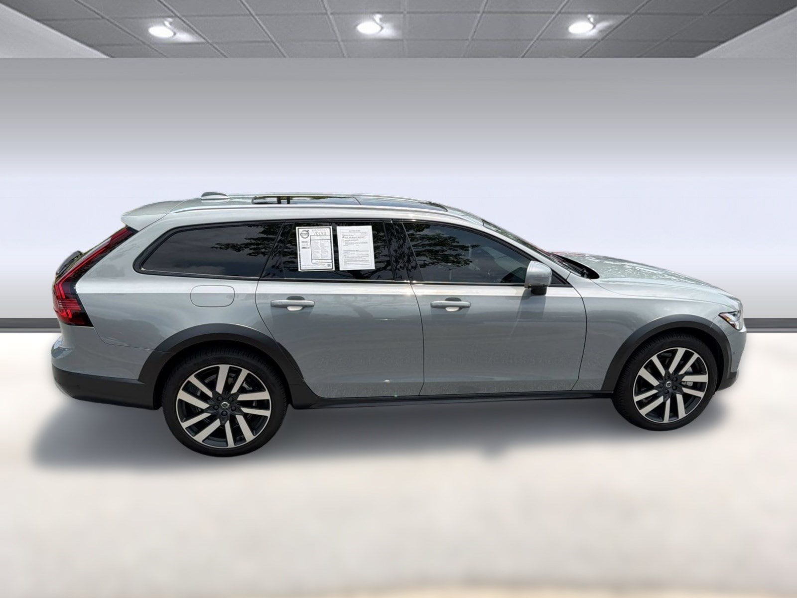 V90 Cross Country B6 Ultra Wagon