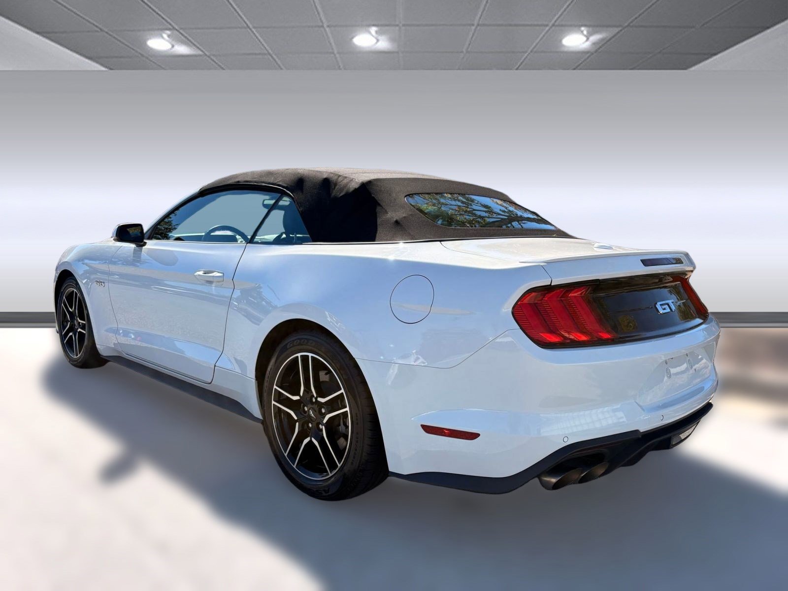 2019 Ford Mustang GT Premium Convertible photo 2