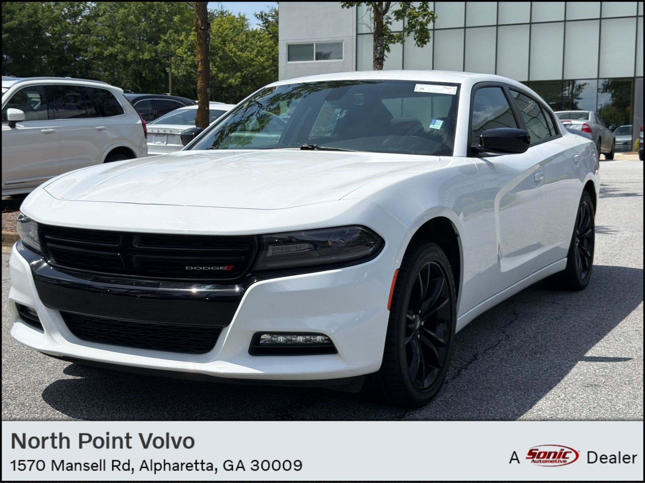 Charger SXT Sedan