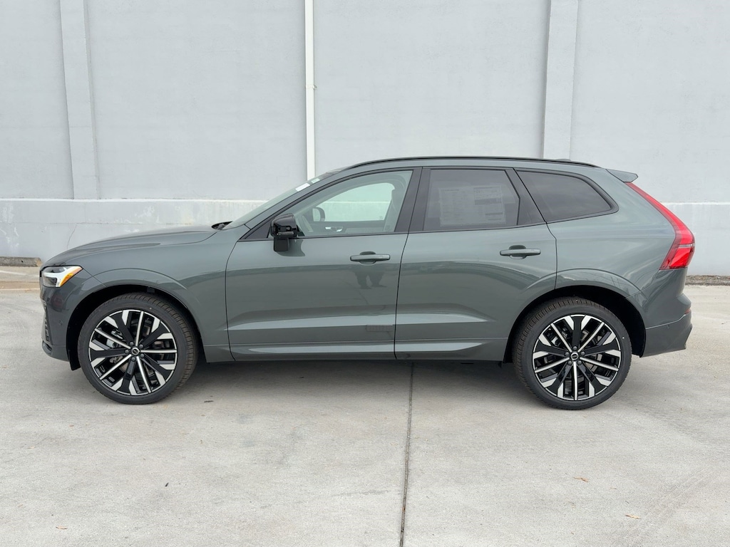 New 2026 Volvo XC60 B5 Ultra SUV