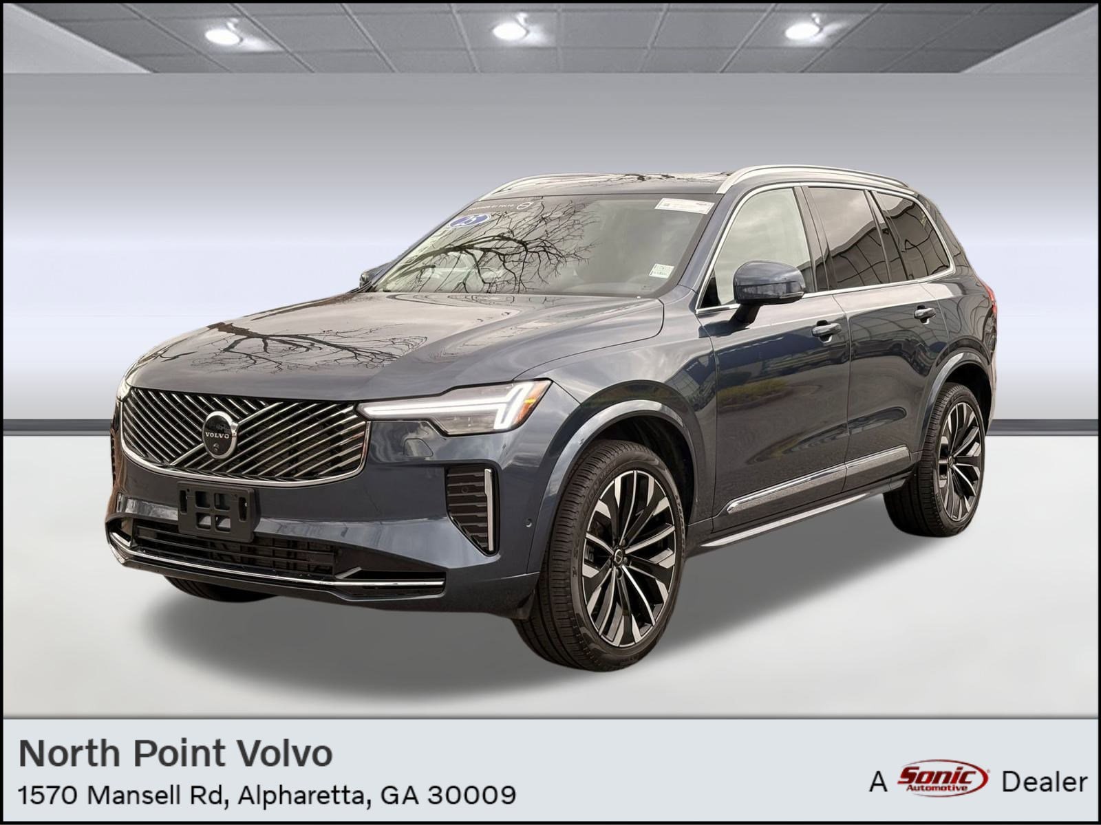 2025 Volvo XC90 Plus's photo