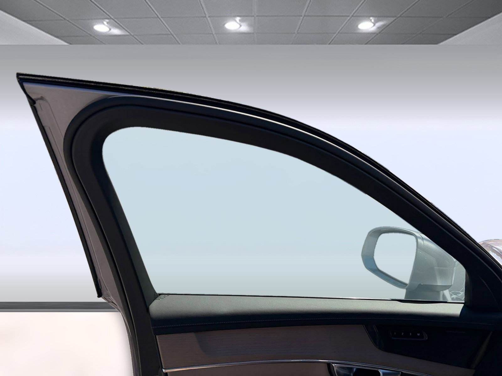 2026 Volvo XC90 Plus - Photo 21