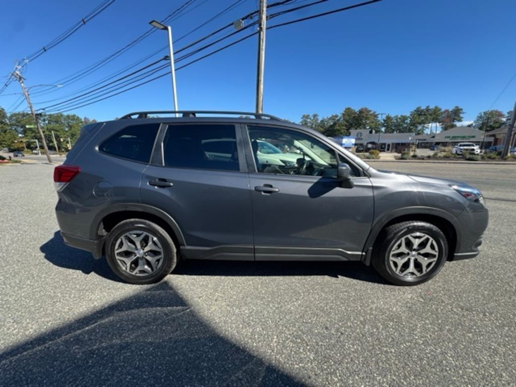 Used 2022 Subaru Forester Premium SUV
