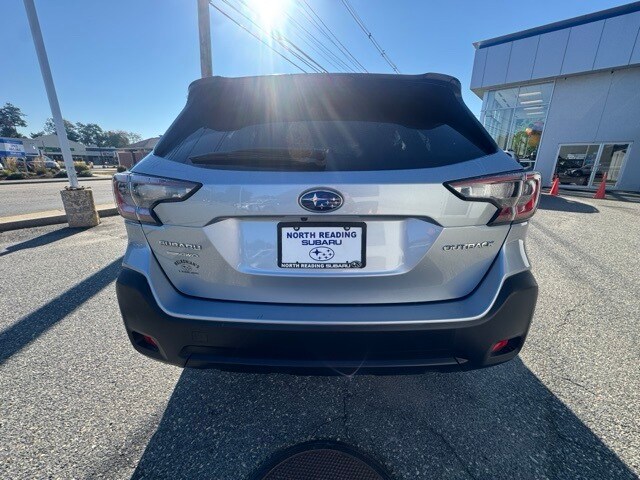 2023 Subaru Outback Premium photo 4